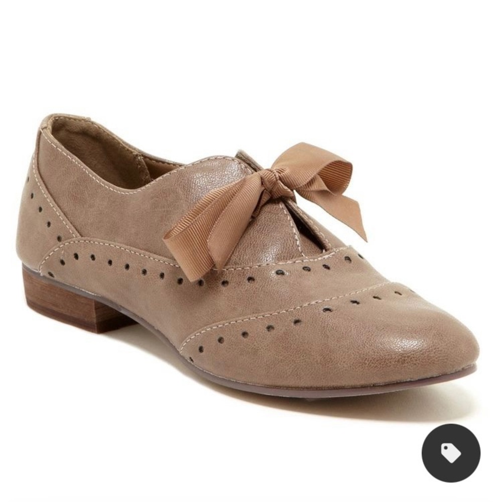 Oxford shoes